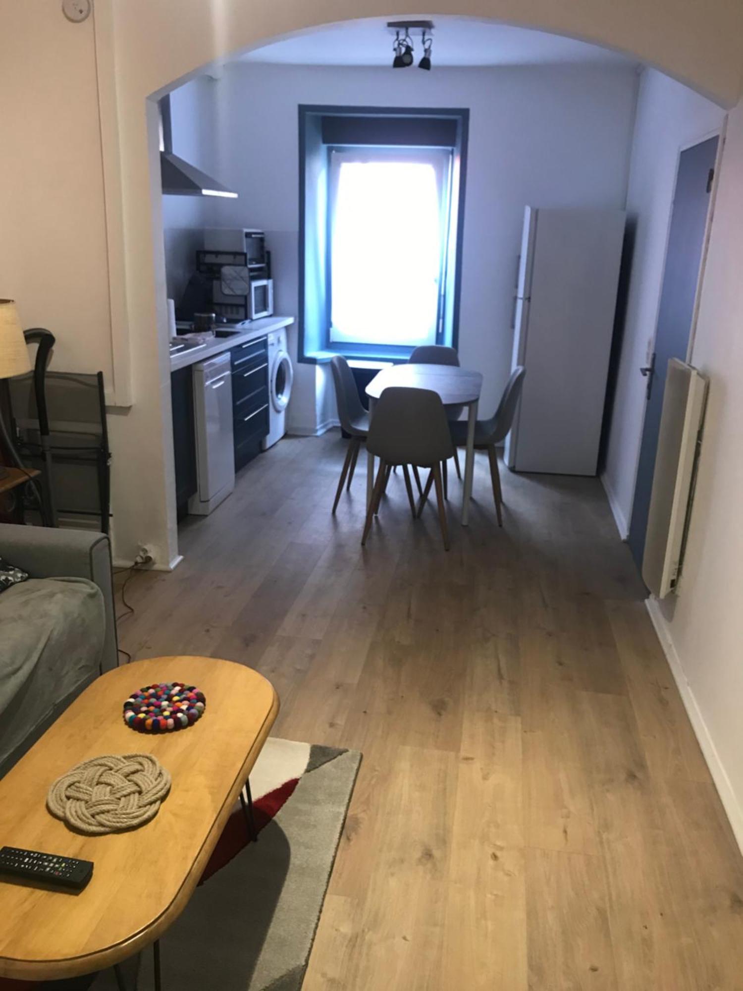 Joli Appartement Calme A Binic Dans Rue Pietonne エクステリア 写真